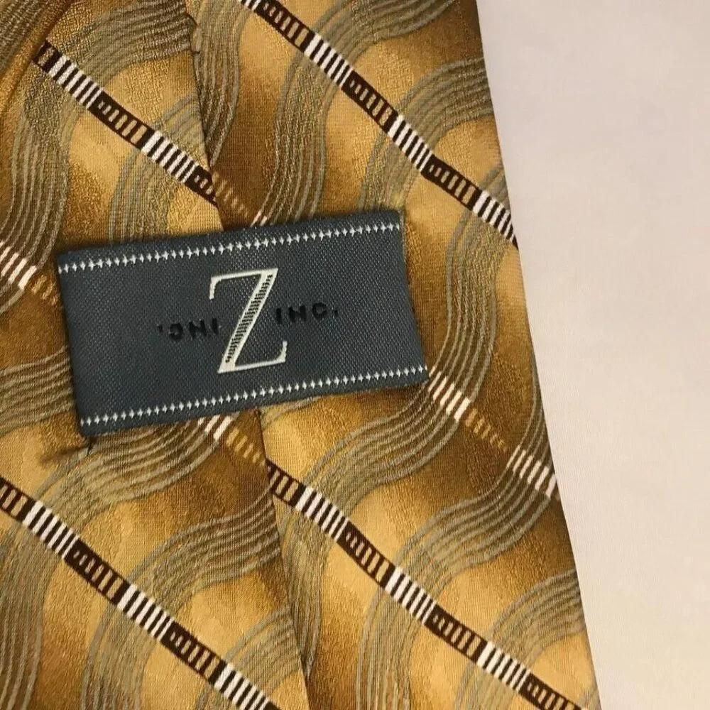 #1205 VTG Z INC BRASS BRASS COLOR WOVEN PRINT SILK NECKTIE 57X4